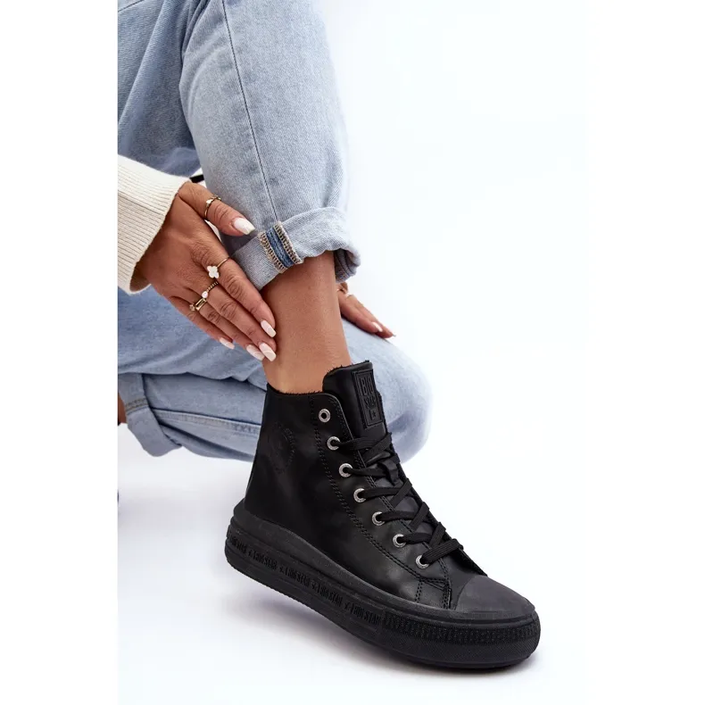 Baskets isolées à fermeture éclair pour femmes noires Big Star MM274023 le noir