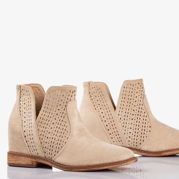 Bottes beiges sur un talon compensé intérieur cowboy Besis - Chaussures 1
