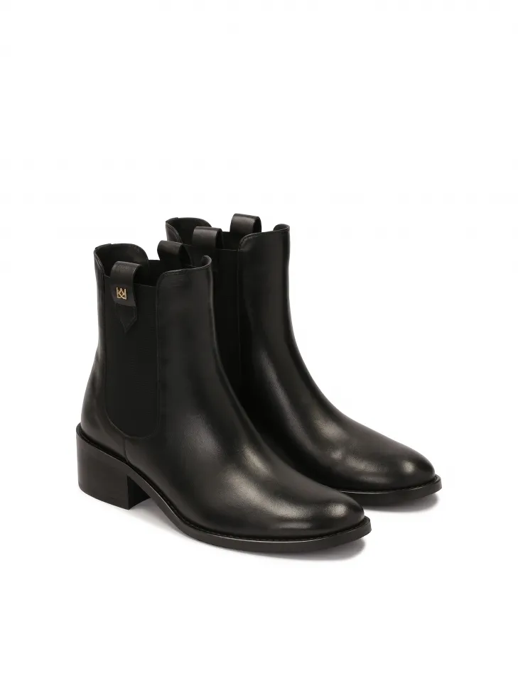 Bottes Chelsea noires à enfiler avec élastiques et boucles 