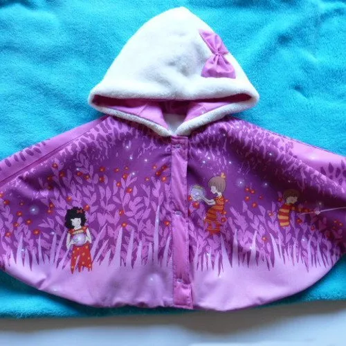 Cape manteau capuche 1 an rose fuschia enfants et lucioles noeud papillon fait main l'arche de jessica