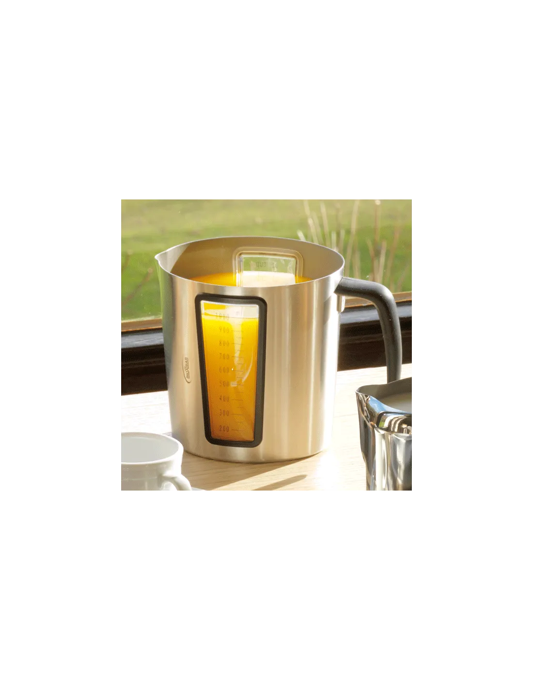 Carafe à jus de fruit avec niveau visible
