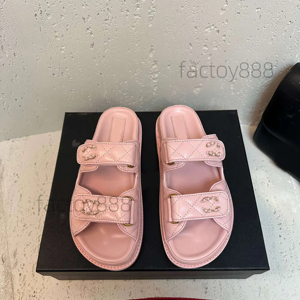 Chaîne Designer Sandales Célèbres Femmes Diapositives Sandale Plat Pantoufle Sliders Chaussures Bas Tongs Été Casual Sandale De 