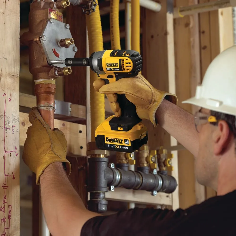Clé à Chocs DeWalt DCF880M2